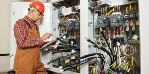 The Benefits of Hiring an Electric Maintenance Company