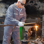How Aluminium Fabricators Use Laser Cutting To Achieve Millimeter-Perfect Accuracy